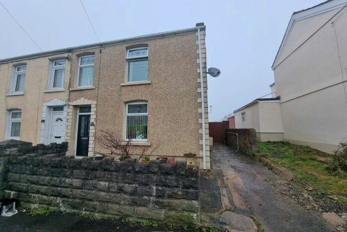 3 Bedroom Property To Rent In Borough Road, Swansea, SA4