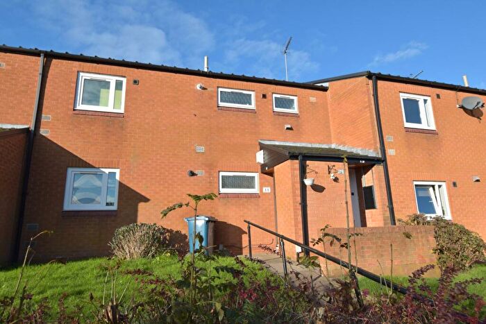 2 Bedroom Flat To Rent In Shaw Gardens, Stafford, ST17