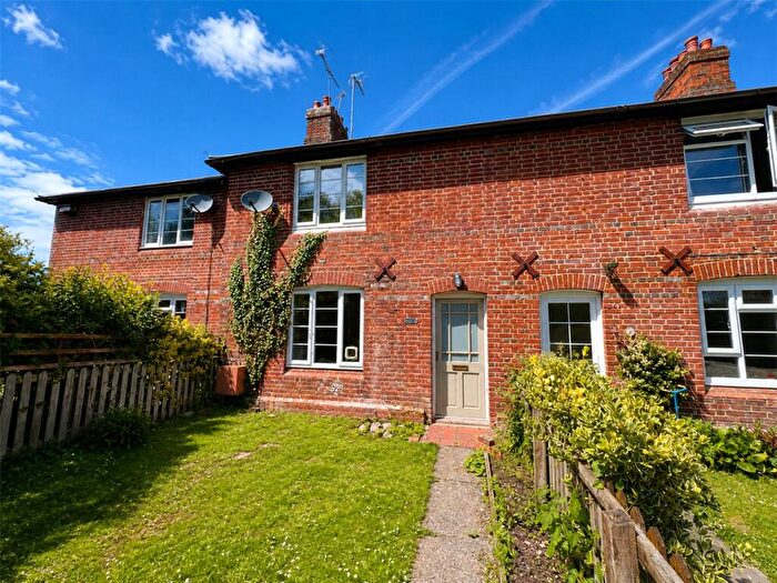 2 Bedroom Terraced House To Rent In Spring Gardens, Alresford, Hampshire, SO24