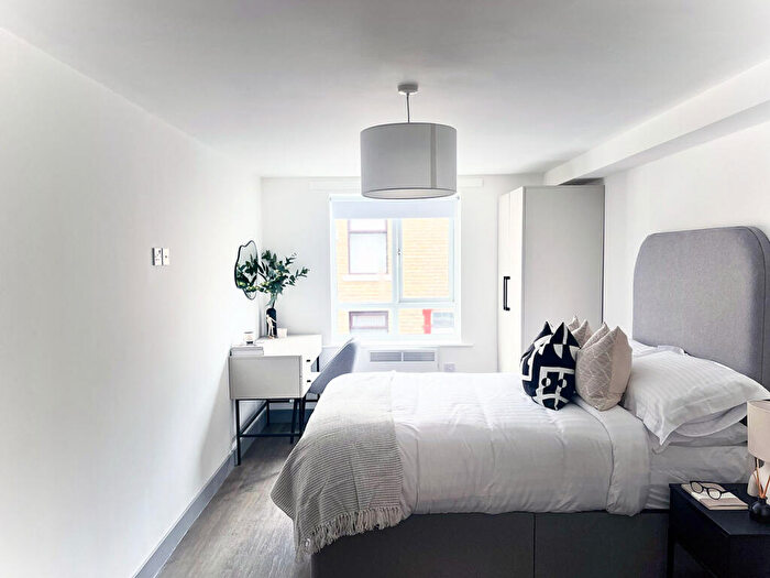 1 Bedroom Apartment To Rent In Park Place, OL2