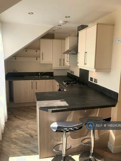 1 Bedroom Flat To Rent In Y Bae, Bangor, LL57