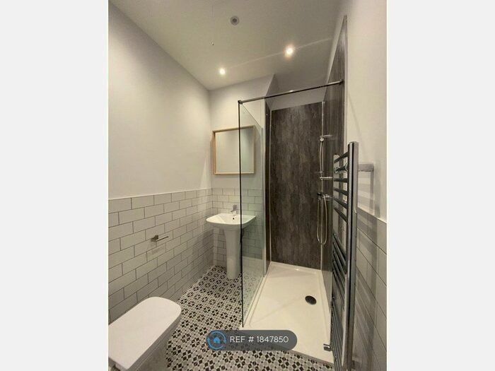 7 Bedroom Terraced House To Rent In Borrowdale Road, Liverpool, L15