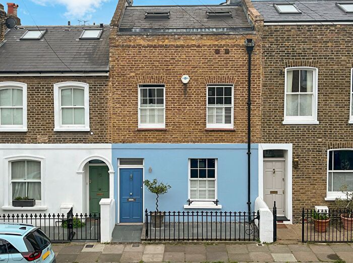 4 Bedroom Town House For Sale In Faroe Road, Brook Green, London, Uk, W14