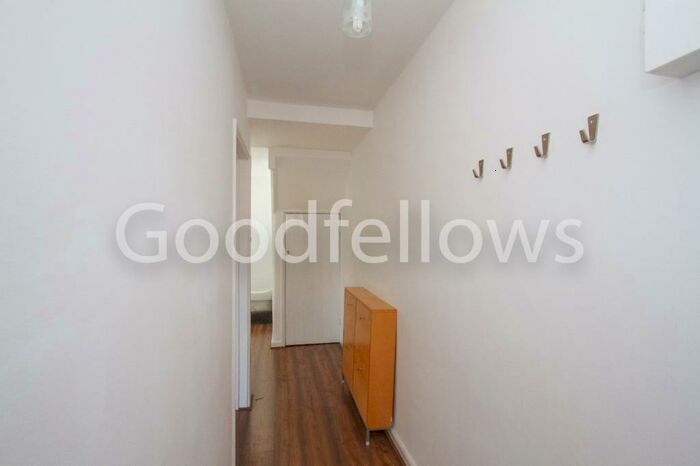 3 Bedroom Terraced House To Rent In Malmesbury Road, Morden, SM4