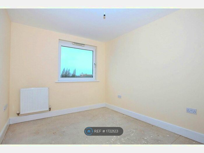 2 Bedroom Flat To Rent In Peterborough, Peterborough, PE1