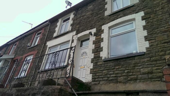 3 Bedroom Terraced House To Rent In Darran Terrace, Ferndale, CF43