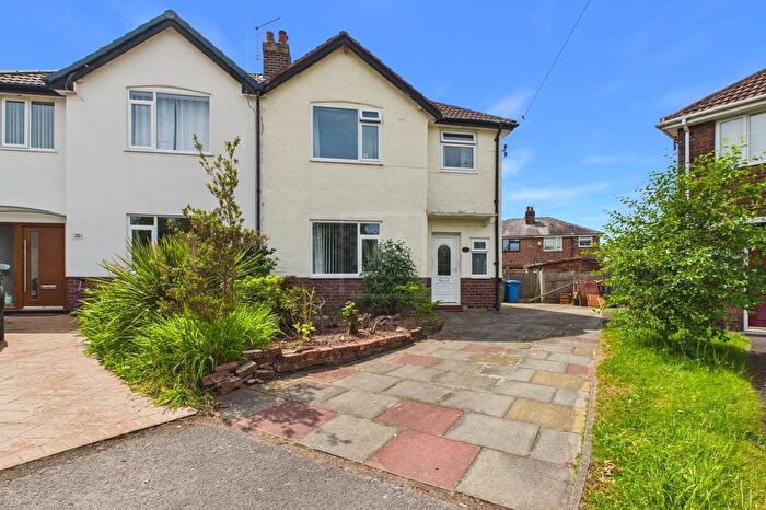 3 Bedroom Semi-Detached House For Sale In Georges Crescent, Grappenhall, WA4