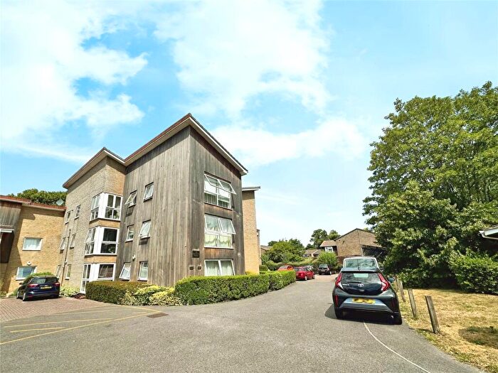2 Bedroom Apartment For Sale In Regents Park Road, Southampton, Hampshire, SO15