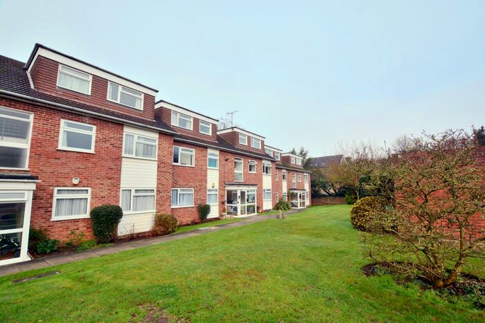 1 Bedroom Flat To Rent In Fairfield Road, Uxbridge, UB8