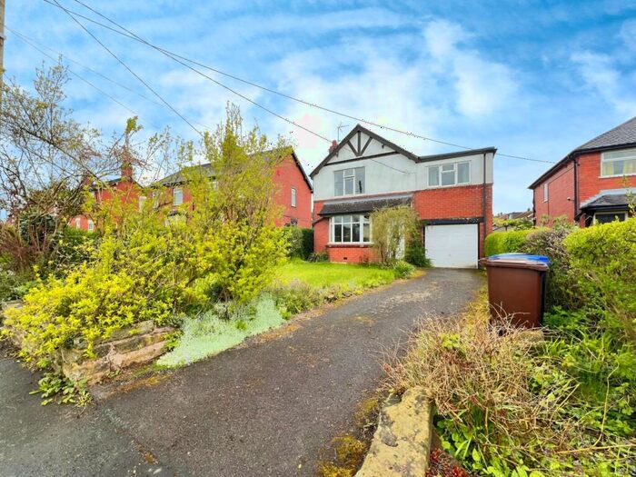4 Bedroom Detached House For Sale In Dilhorne Road, Forsbrook, Stoke-on-Trent, Staffordshire, ST11