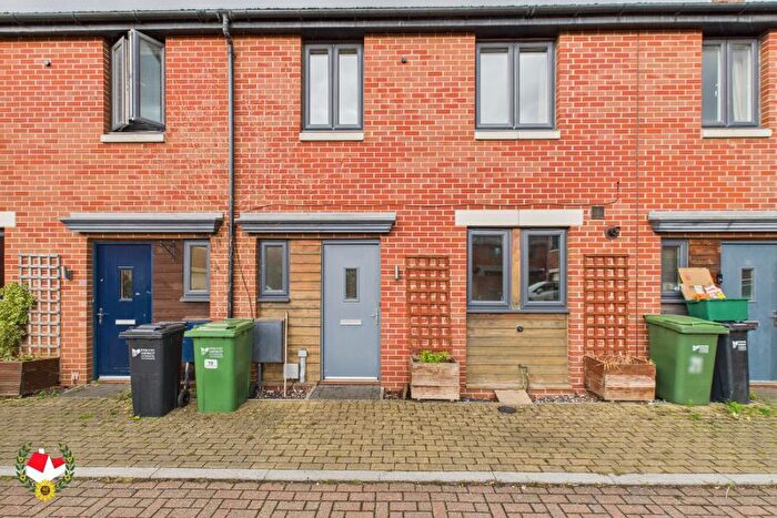 3 Bedroom Terraced House To Rent In Gauntlet Road, Coopers Edge, GL3