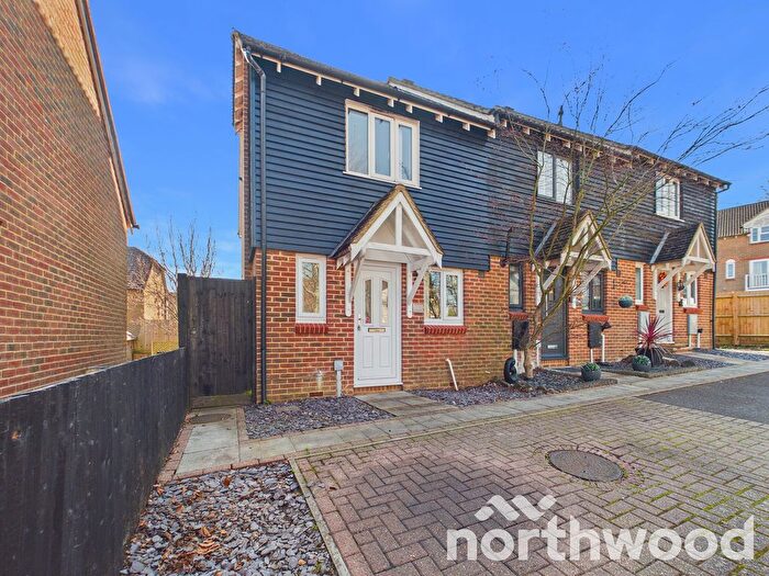 2 Bedroom Detached House For Sale In Bradbridge Green, Singleton, Ashford, TN23