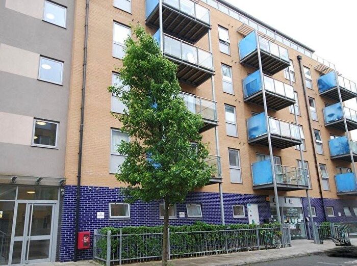 1 Bedroom Flat To Rent In Merchant Street, London, E3