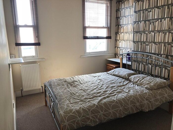 4 Bedroom Flat To Rent In Alhambra Road, Southsea, PO4