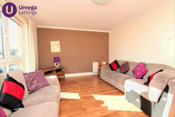 3 Bedroom Flat To Rent In St Clair Road, Easter Road, Edinburgh, EH6
