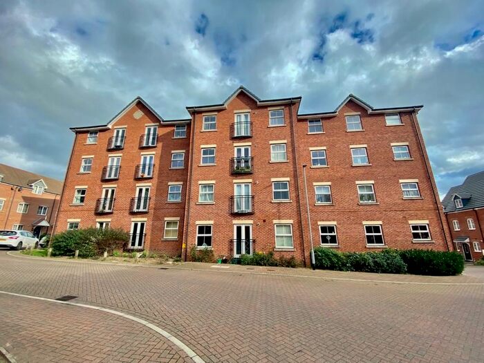 2 Bedroom Flat For Sale In Allenby Close, Lincoln LN3
