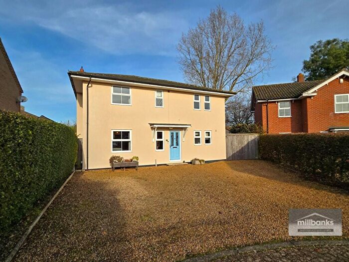 4 Bedroom Detached House For Sale In St. Marys Drive, Eccles, NR16