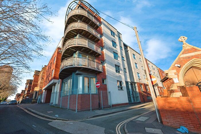 1 Bedroom Flat For Sale In Arthur Place, Birmingham, B1