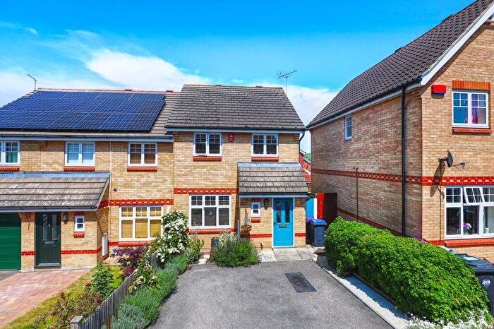 3 Bedroom Semi-Detached House For Sale In Great Innings North, Watton At Stone, SG14