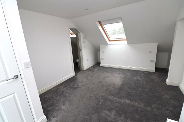 2 Bedroom Flat To Rent In Byron Road, Wealdstone, Harrow, HA3