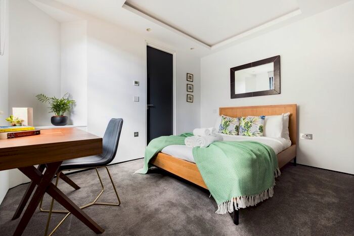 3 Bedroom Flat To Rent In Webber Street, London, SE1