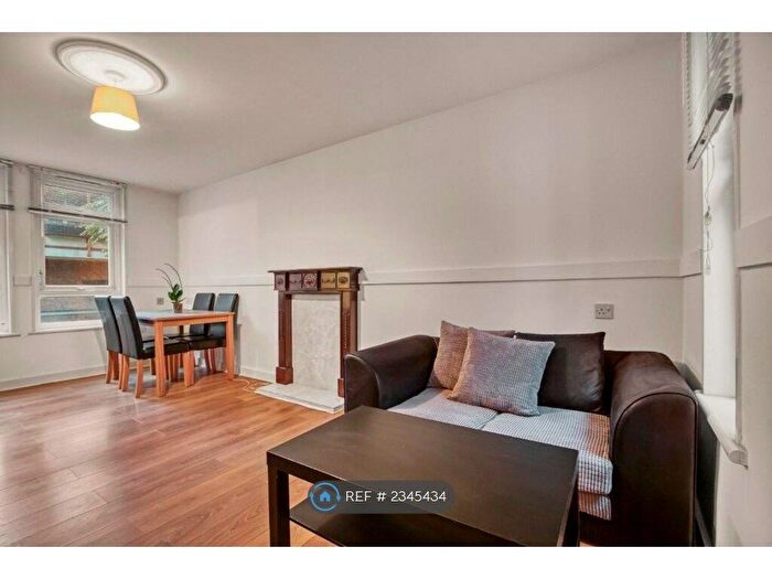 1 Bedroom Flat To Rent In Slade Walk, London, SE17