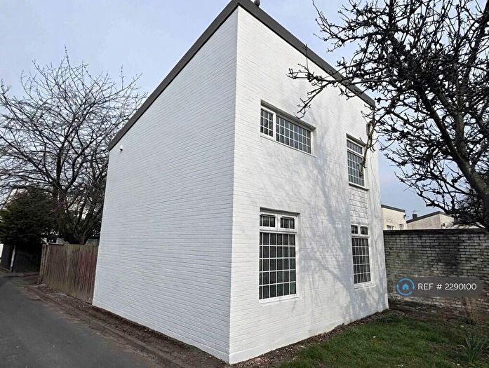 2 Bedroom Detached House To Rent In Westmorland Rise, Peterlee, SR8