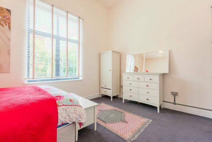 2 Bedroom Flat To Rent In Spa Road, Bermondsey, London, SE16