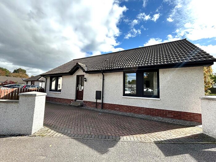 2 Bedroom Semi-Detached Bungalow To Rent In Allarburn Place, Kiltarlity., IV4