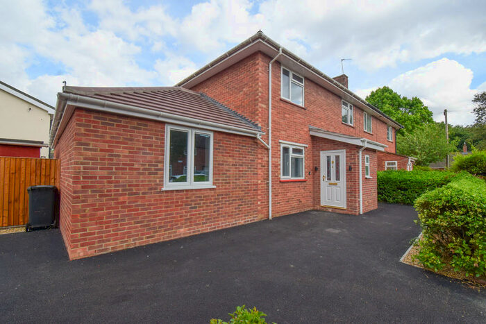 6 Bedroom Semi-Detached House To Rent In Scarnell Road, Norwich, NR5