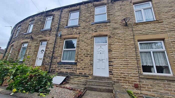 2 Bedroom Terraced House To Rent In Ingham Road, Thornhill Lees, Dewsbury, WF12