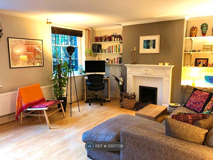 2 Bedroom Maisonette To Rent In Richmond Road, London, E8