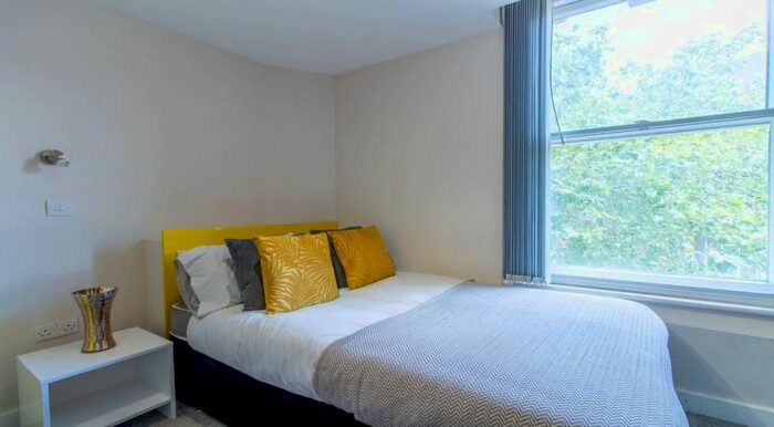 3 Bedroom Flat To Rent In . Millstone Place, Millstone Lane, Leicester, LE1