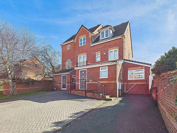 4 Bedroom Semi-Detached House For Sale In Woodlands Court, Oadby Grange, LE2