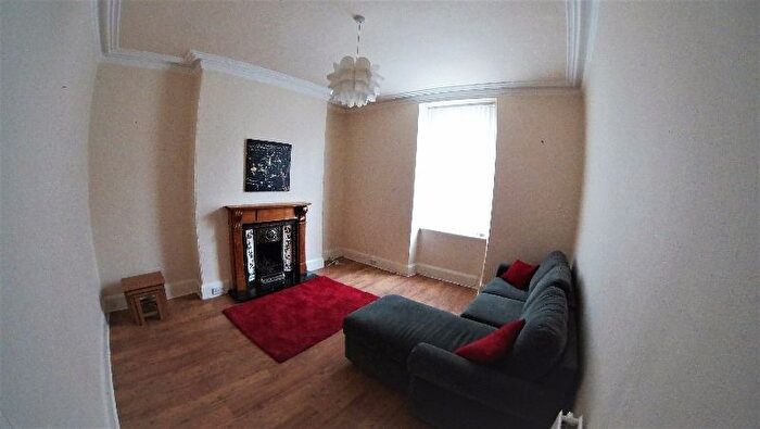 1 Bedroom Flat To Rent In Hardgate, City Centre, Aberdeen, AB10