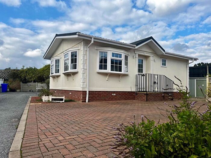 2 Bedroom Detached Bungalow For Sale In Rushbrooke Lane, Bury St. Edmunds, IP33