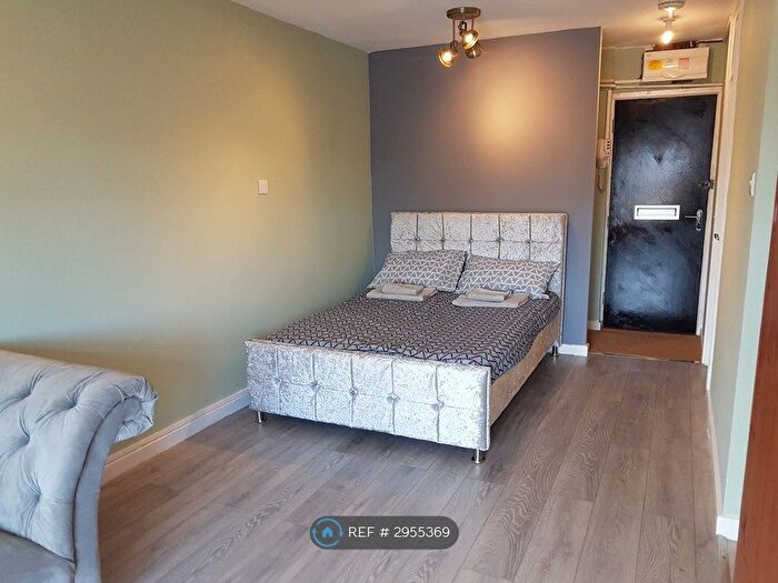 1 Bedroom Flat To Rent In Forfield Place, Leamington Spa, CV31