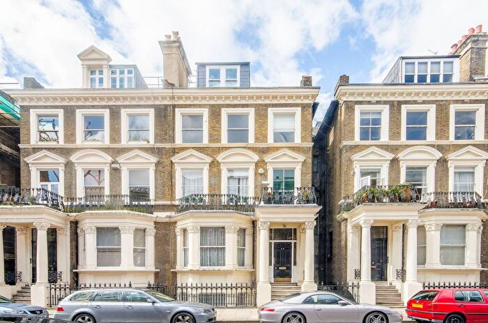 2 Bedroom Flat To Rent In Holland Park Gardens, Holland Park, London, W14