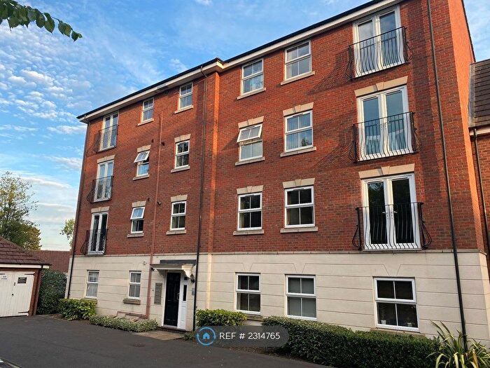 2 Bedroom Flat To Rent In Walnut Gardens, East Leake, Loughborough, LE12