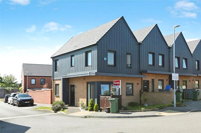 2 Bedroom End Of Terrace House For Sale In Jupiter Road, Milton Regis, Sittingbourne, Kent, ME10