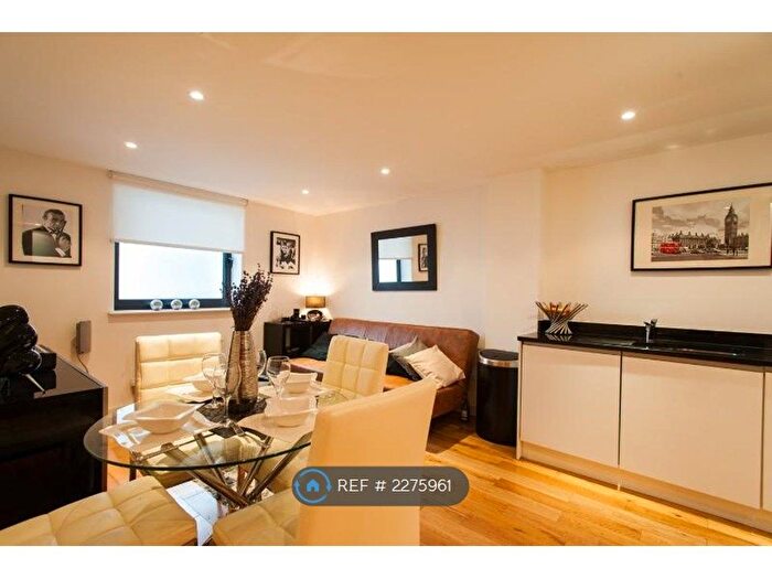 1 Bedroom Flat To Rent In Eagle Wharf Road, London, N1