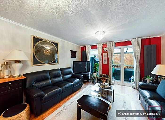 2 Bedroom Terraced House To Rent In Blenheim Road, Northolt, UB5