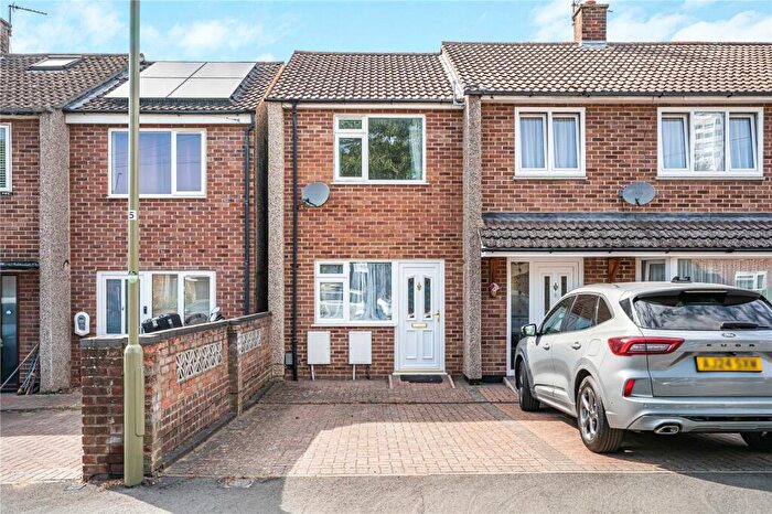 2 Bedroom End Of Terrace House For Sale In Merlin Road, Blackbird Leys, OX4