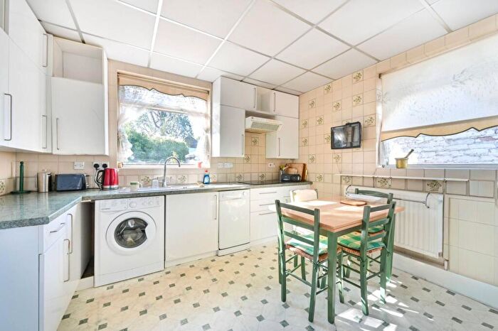 2 Bedroom Bungalow For Sale In Beechcroft Gardens, Wembley Park, Wembley, HA9