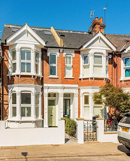 4 Bedroom Terraced House To Rent In St. Margarets Road, St Margarets, TW1