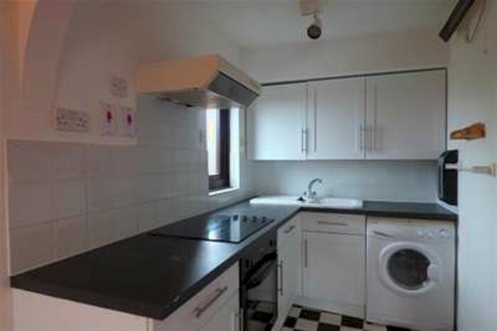 Flat To Rent In The Goodwins, Tunbridge Wells, TN2