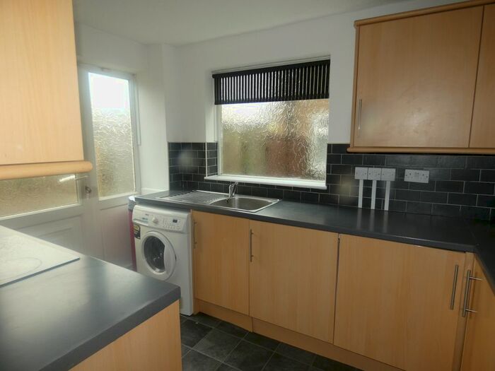 3 Bedroom Semi-Detached House To Rent In Courtney Court, Newcastle Upon Tyne, NE3