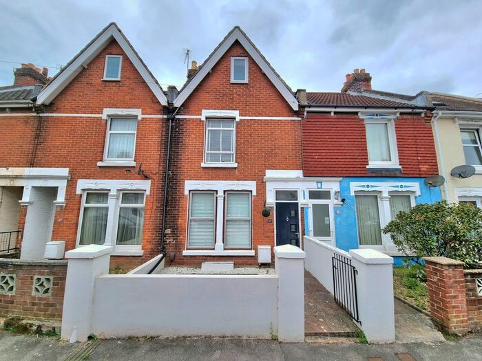 3 Bedroom Property To Rent In Parham Road, Gosport, PO12