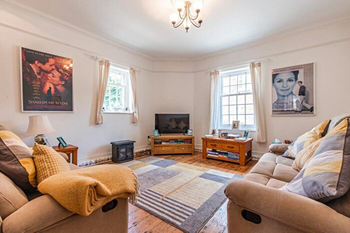 3 Bedroom Cottage For Sale In Ringstead, PE36