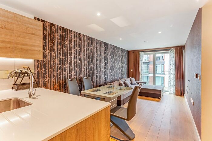 2 Bedroom Flat To Rent In Deveraux House, Woolwich Arsenal, SE18